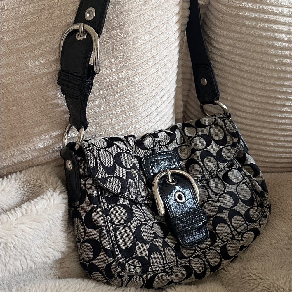 SOLD -  SoHo Signature Jacquard Patent Leather Bag in black F15668